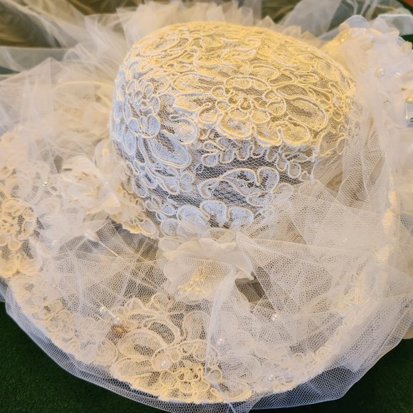 Vintage Juliet Veils 1980 Wedding Veil Hat & Back Veil, by Chicago Bead Works main image 11